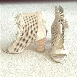 Marc Fisher tan heels